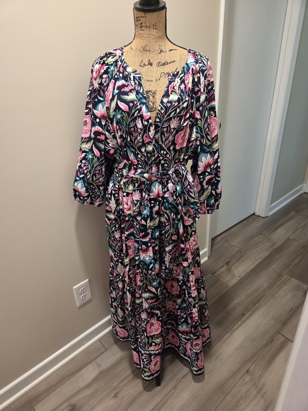 crown & ivy Pink Floral Maxi Dress